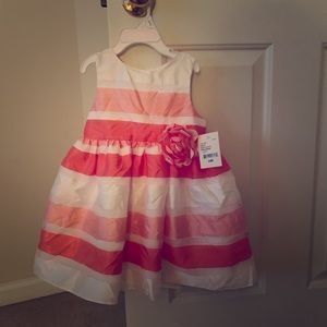 Girl’s dress